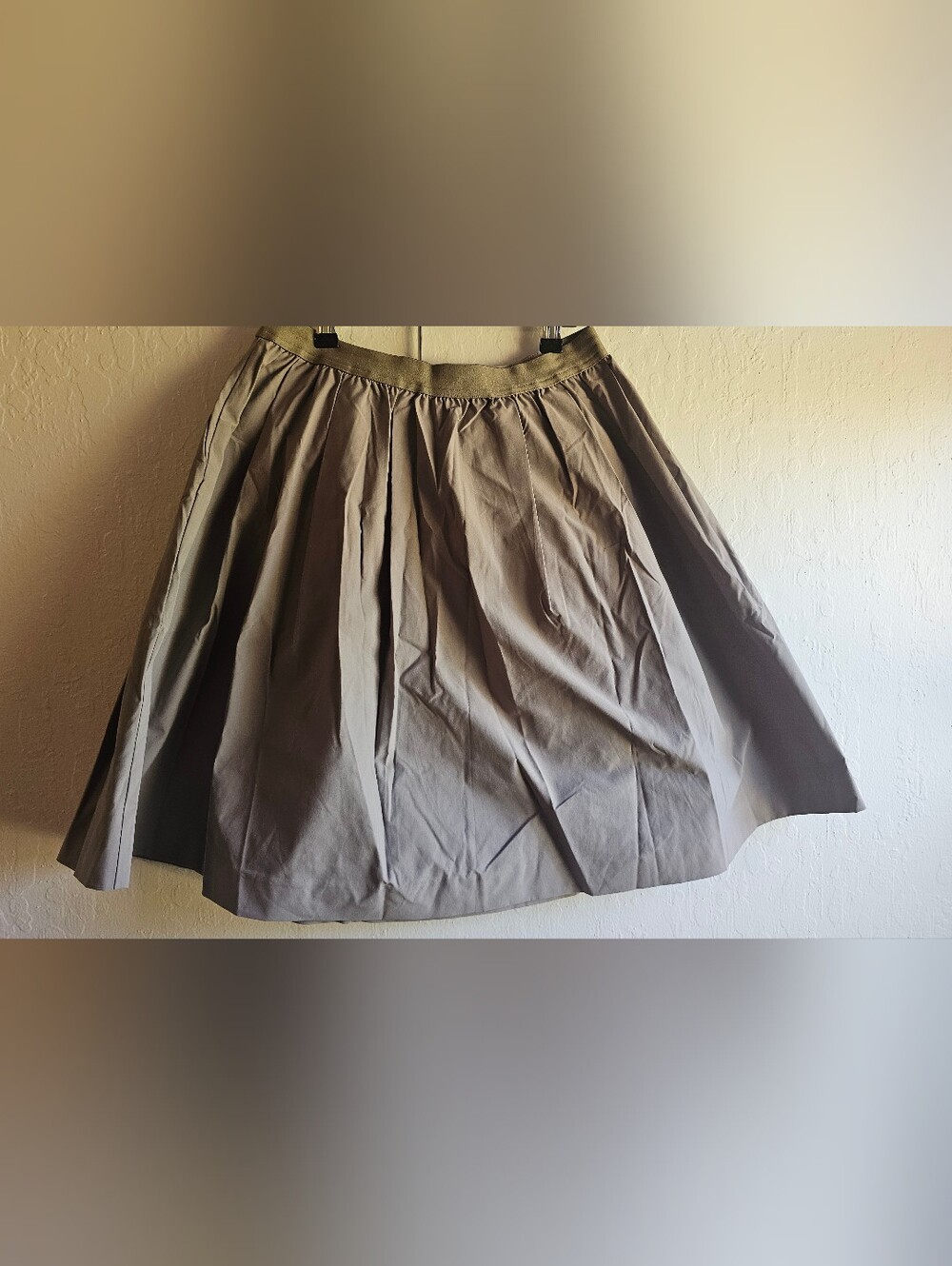 Uniqlo Taupe Pleated A-Line Skirt